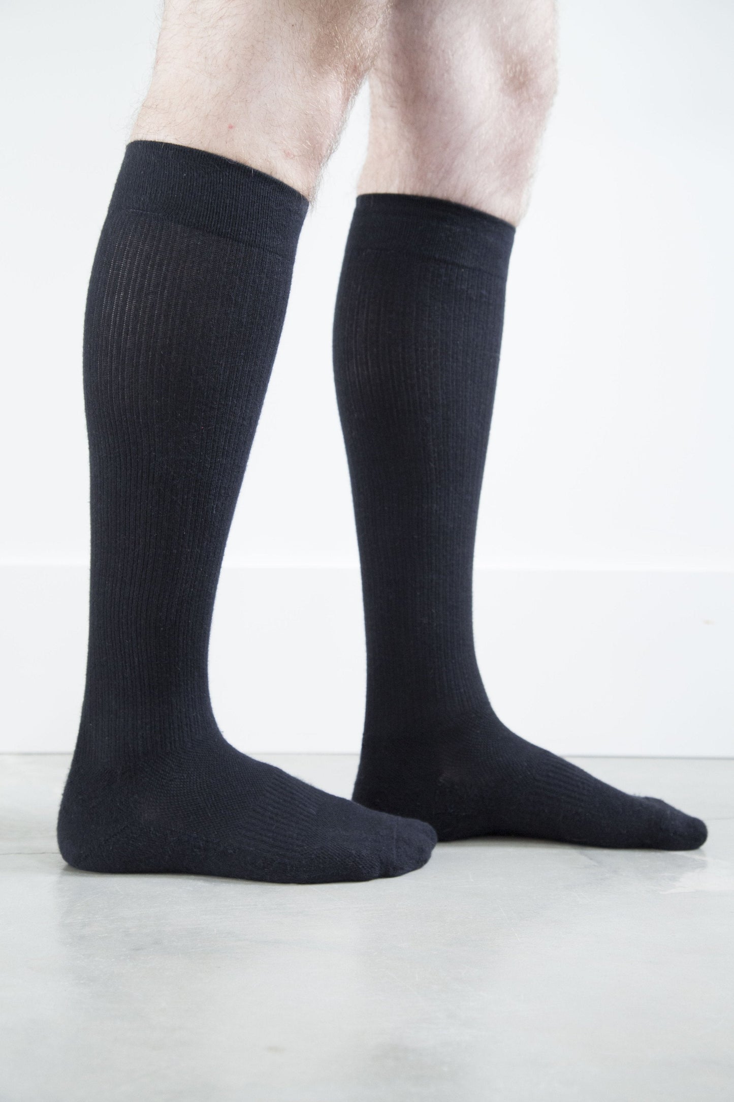 Solid Black Cotton Socks - Men's Medical