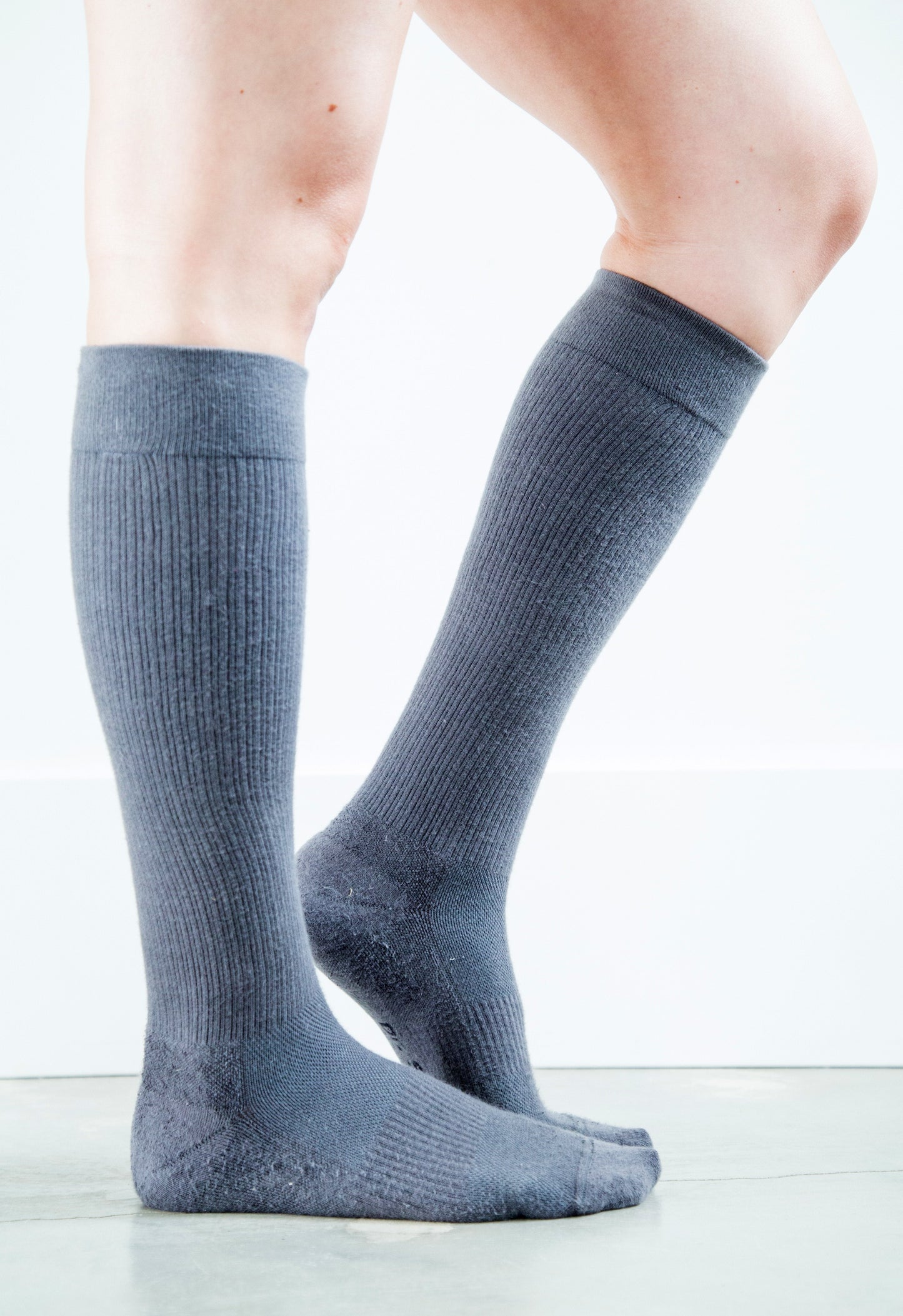 Solid Grey Cotton Socks - Women's Medical