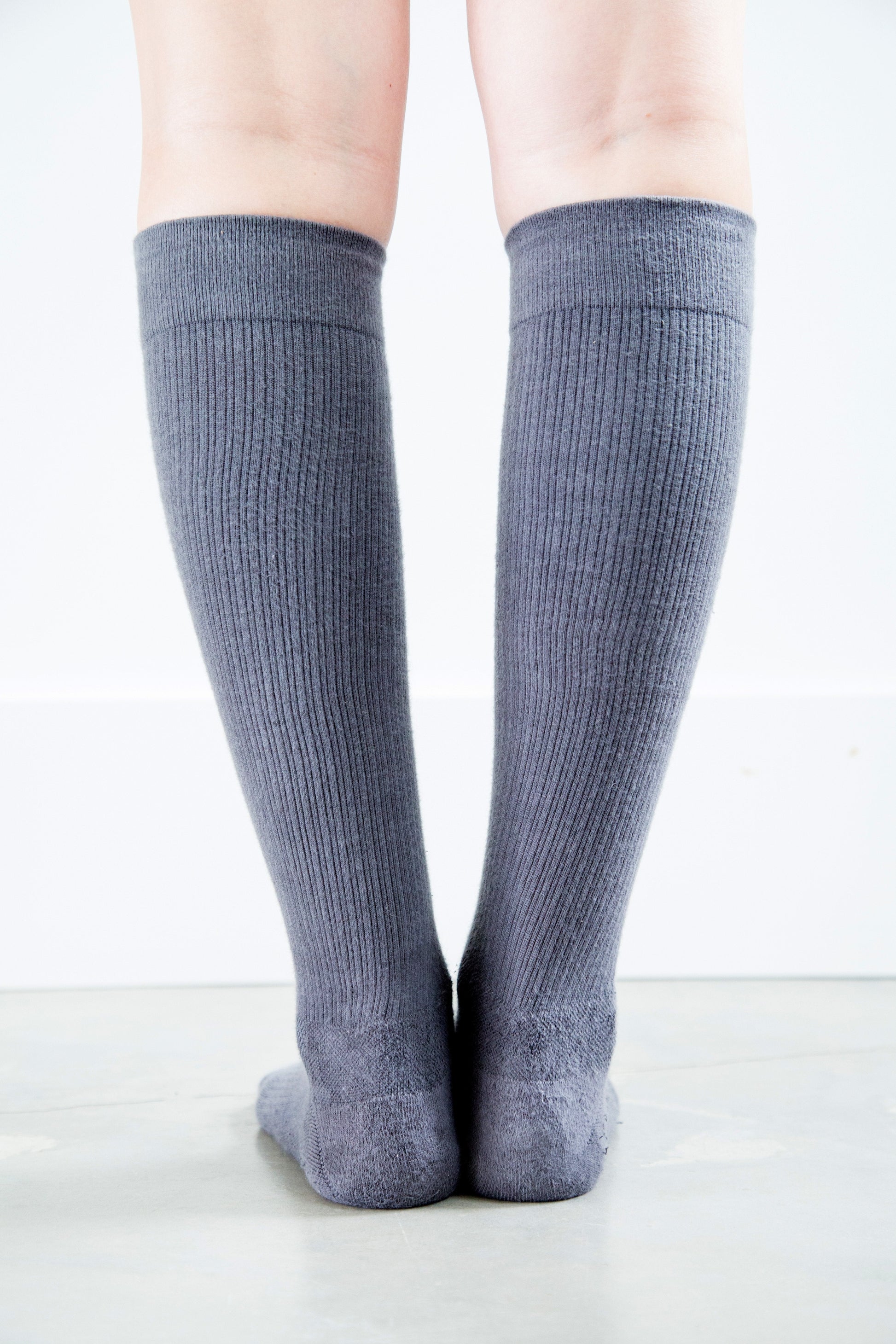 Solid Grey Cotton Socks - Women's Medical